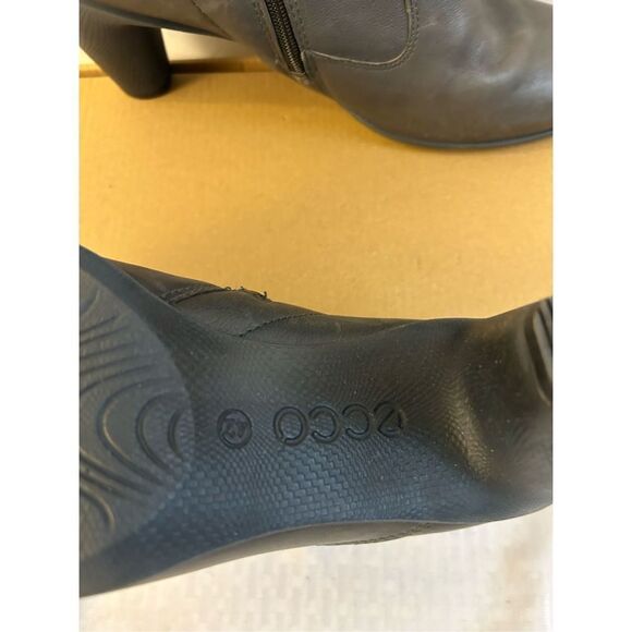 Ecco gray leather zipper ankle boots size 42 (USA11)(minor scuffs) - Picture 3 of 7